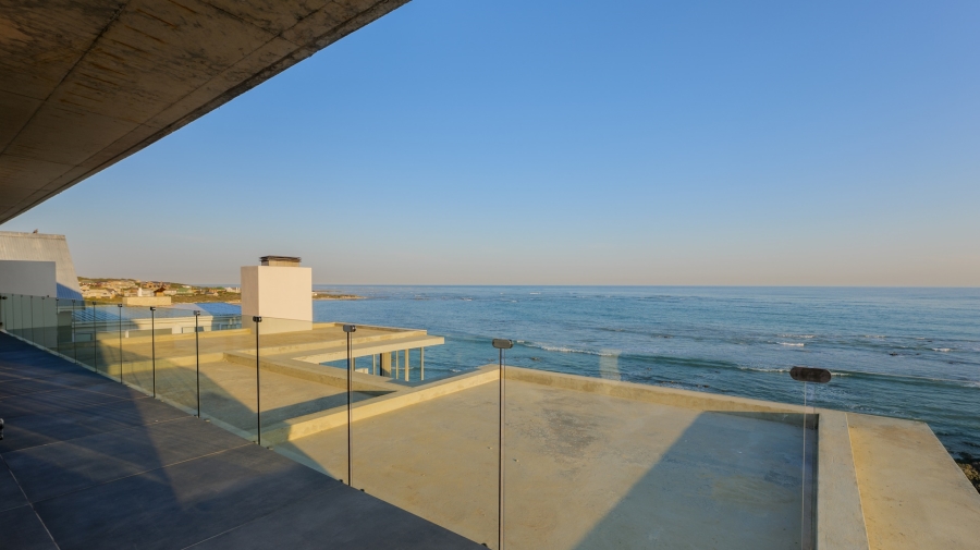 5 Bedroom Property for Sale in Suiderstrand Western Cape